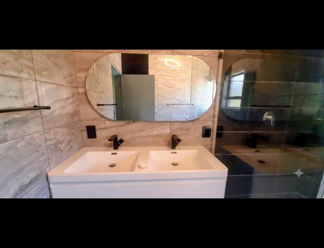 3 BEDROOM TOWNHOUSE FOR SALE IN BIRCH ACRES